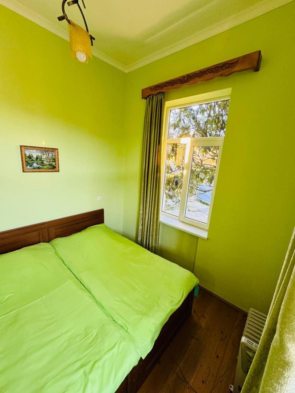 Guest House "Bubu" Kutaissi Exterior foto